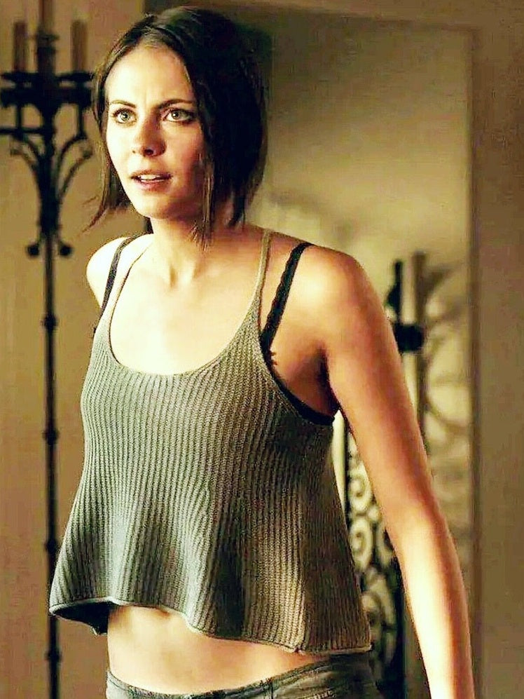 Willa Holland 8.5 x 11 Candid Color Photograph Art Print Photo Picture Collectibles:Photographic Images:Photographs Style Your Walls